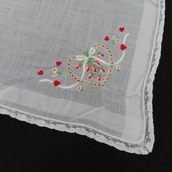 VTG Handmade Embroidered Hearts Rose Flowers Floral Heart Handkerchief Hankie - Picture 3 of 8